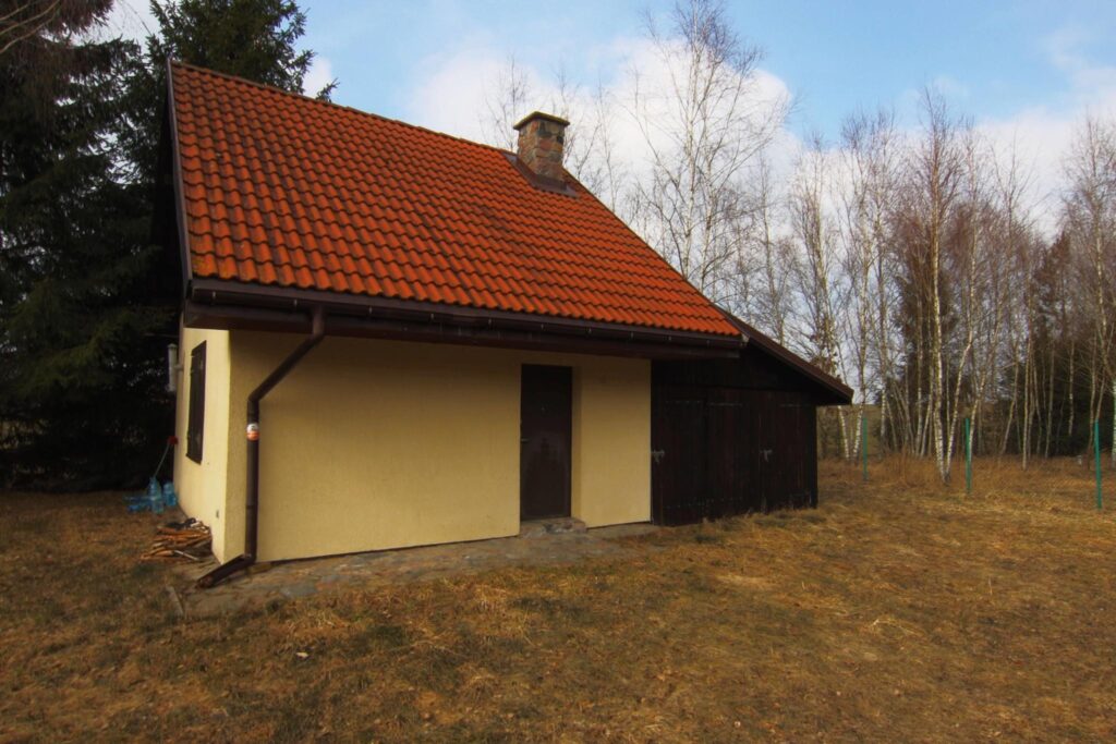 Posiadłość z dwoma domami nad jeziorem Mielno - zdjęcie 19